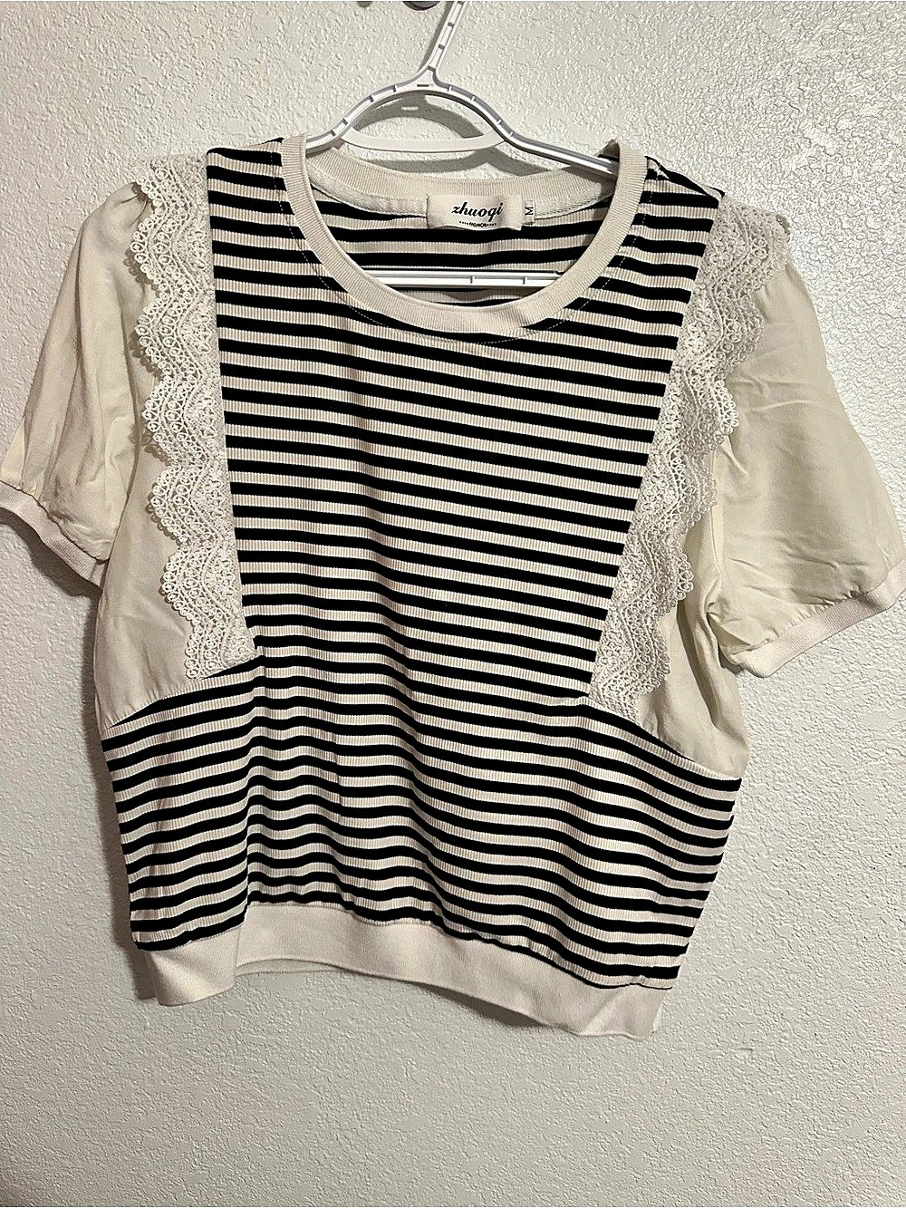 zhuoqi Striped Lace Short Sleeve Top in Black & Cream Size Medium